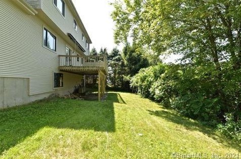 160 Chipper Rd, Waterbury, CT 06704 exterior