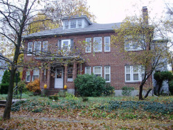 583 Commonwealth Ave, Newton, MA 02459 exterior