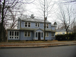 364 Woodward St, Newton, MA 02468 exterior