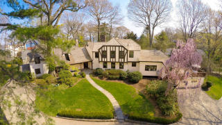 17 Shagbark Rd, Norwalk, CT 06854 exterior