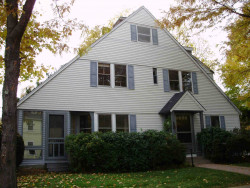 19 Applegarth St, Newton, MA 02459 exterior