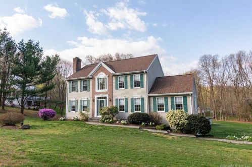 41 Mattabasset Dr, Durham, CT 06422 exterior