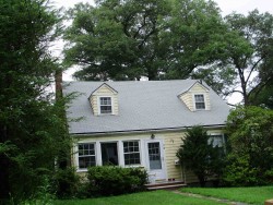 28 Roundwood Rd, Newton, MA 02464 exterior