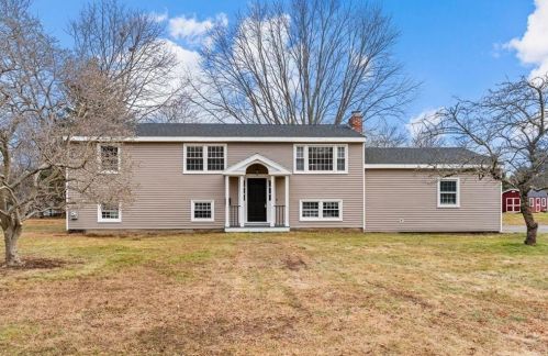 38 Peaceful Ln, North Kingstown, RI 02852 exterior