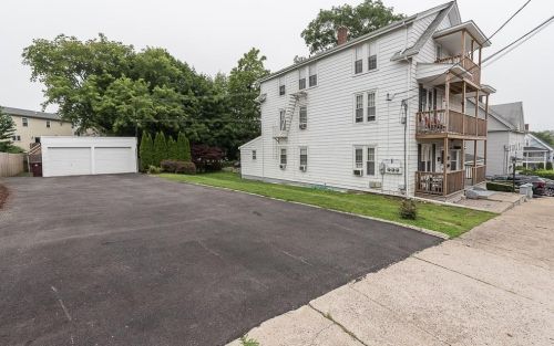 25 Moore St, Woonsocket, RI 02895 exterior