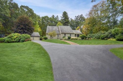 118 Armsby Rd, Sutton, MA 01590 exterior