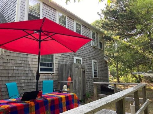 105 Schooner Ln, Eastham, MA 02642 exterior