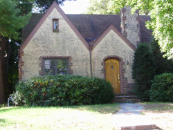 35 Leslie Rd, Newton, MA 02466 exterior