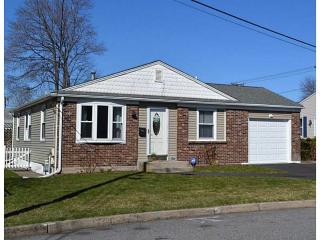 9 Cardosi Ct, Pawtucket, RI 02861 exterior