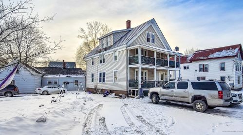 6 Grove St, Waterville, ME 04901 exterior