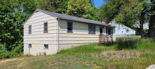64 Hillcrest Ave, Methuen, MA 01844 exterior