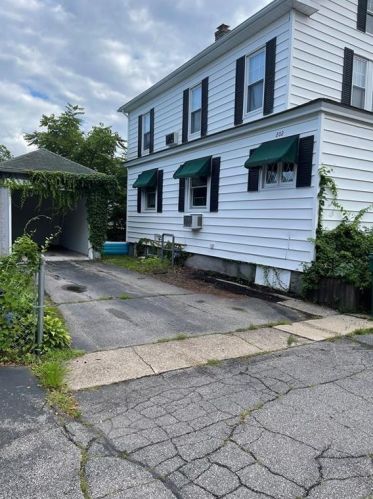 202 Harris Ave, Woonsocket, RI 02895 exterior