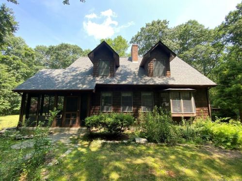 1914 Center Groton Rd, Gales-Ferry, CT 06339 exterior