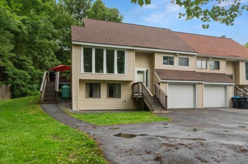 23 Hampstead Rd, Salem, NH 03079 exterior