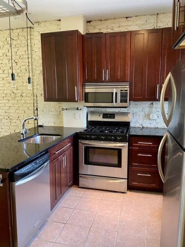 146 Everett St, Roxbury Xing, MA 02128 exterior