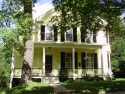 79 Pine St, Newton, MA 02466 exterior