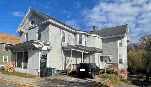 31 State St, North-Haven, CT 06473 exterior