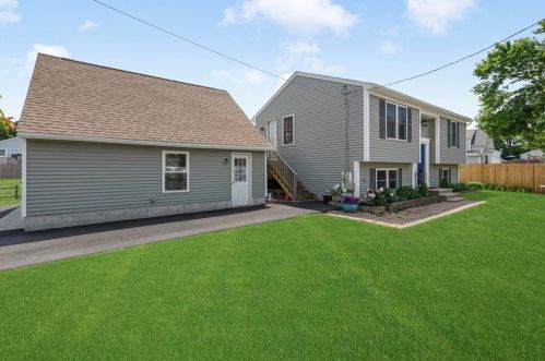 2000 Shore Rd, Warwick, RI 02889 exterior