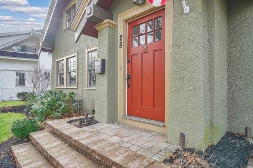 28 Park Ave, Longmeadow, MA 01106 exterior