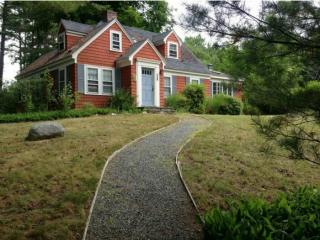 251 Winaukee Rd, Moultonborough, NH 03254 exterior