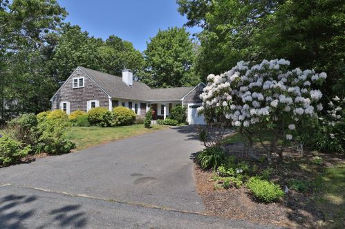 76 Pompano Rd, Yarmouth, MA 02675 exterior