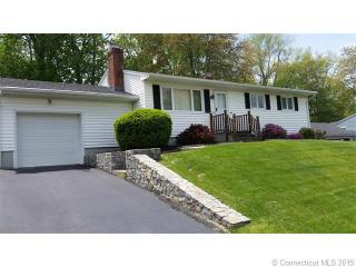 41 Oriole Ln, Milford, CT 06460 exterior