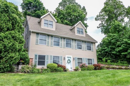 13 Twilight Ln, Brookfield Center, CT 06804 exterior