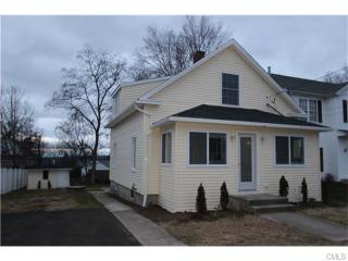 19 Cranston Ave, Huntington, CT 06484 exterior