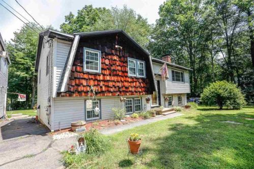 224 High Range Rd, Londonderry, NH 03053 exterior