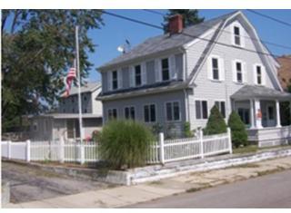 105 Maple Ave, East Providence, RI 02915 exterior
