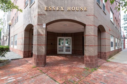 289 Essex St #65, Salem, MA 01970 exterior