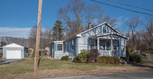 101 Poplar St, Woonsocket, RI 02895 exterior