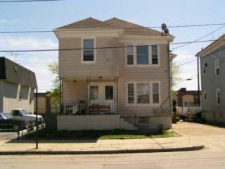 261 Japonica St, Pawtucket, RI 02860 exterior