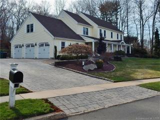 27 Pond Rd, Cheshire, CT 06410 exterior