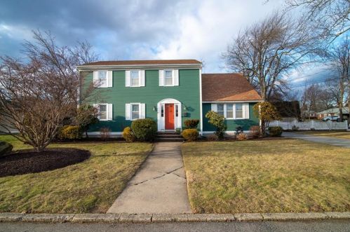 5 Di Ponte Dr, Johnston, RI 02919 exterior