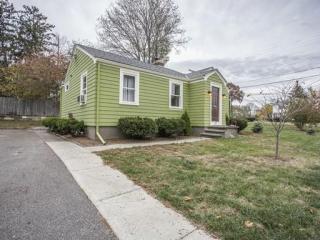 7 Lyman St, East Providence, RI 02915 exterior