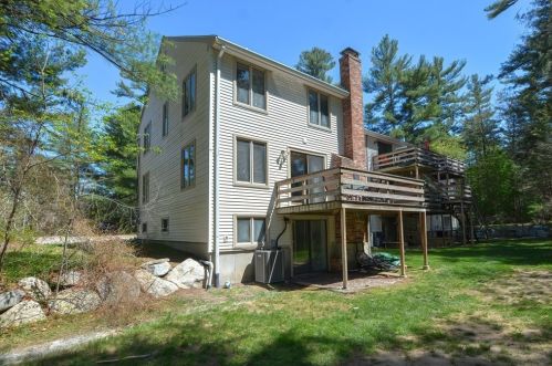 20 Meadowbrook Ln, Easton, MA 02375 exterior