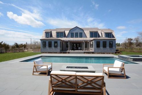 32 Crooked Ln, Nantucket, MA 02554 exterior