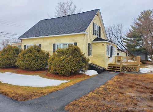 12 Delmont St, Presque Isle, ME 04769 exterior