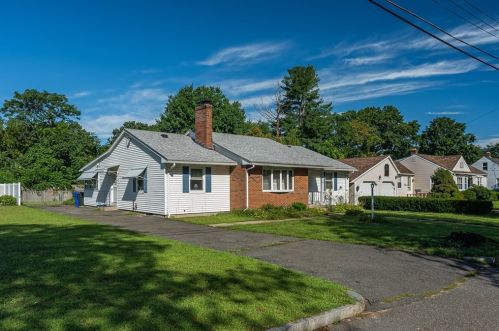 42 Kulig St, Springfield, MA 01104 exterior