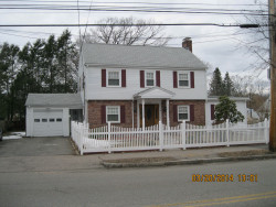 385 Parker St, Newton, MA 02459 exterior