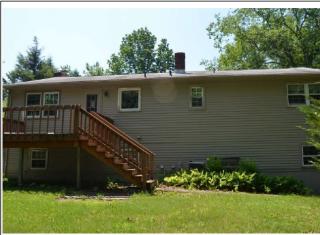 1464 Dunbar Hill Rd, New-Haven, CT 06514 exterior