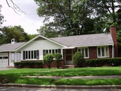 49 Sherrin Rd, Newton, MA 02462 exterior