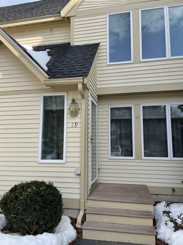 19 Prestonfield Rd, Nashua, NH 03064 exterior