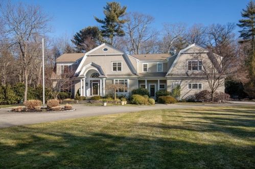 29 Cedar St, Cohasset, MA 02025 exterior