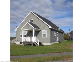 58 Village Cir, Augusta, ME 04330 exterior