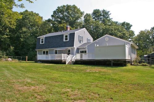 12 Whippoorwill Hollow Rd, East Hampton, CT 06424 exterior