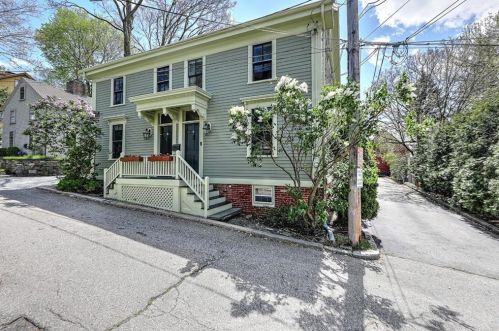 4 Burrs Ln, Providence, RI 02904 exterior