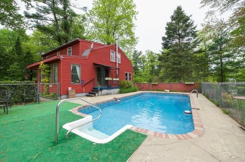 53 Forrest St, Plaistow, NH 03865 exterior