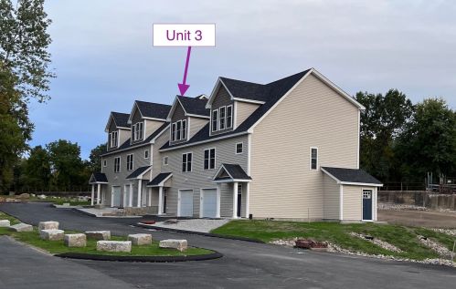 3 Mill Falls Rd, Pembroke, NH 03275 exterior